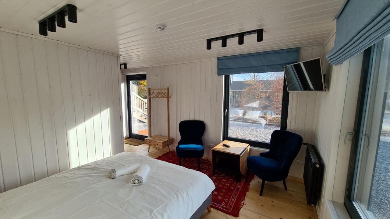 Oberza Pod Zlotym Prosiakiem Hotel Nieborów Eksteriør billede
